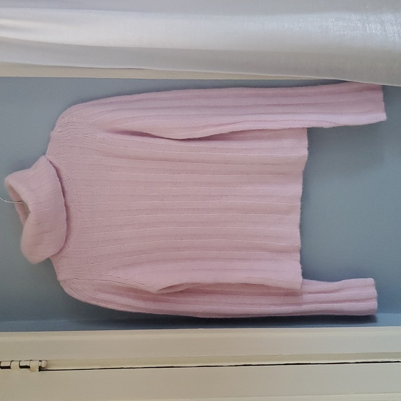 Fluffy, Super Soft, Wool & Angora Sweater (Feels Like Cashmere), M - Picture 10 of 10